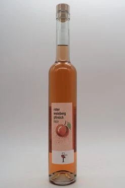 Roter Weinbergpfirsichlikör
